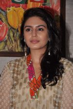Huma Qureshi with Cast of Gangs of Wasseypur 2 at Iftaar party in Bandra,Mumbai on 17th Aug 2012 (55).JPG
